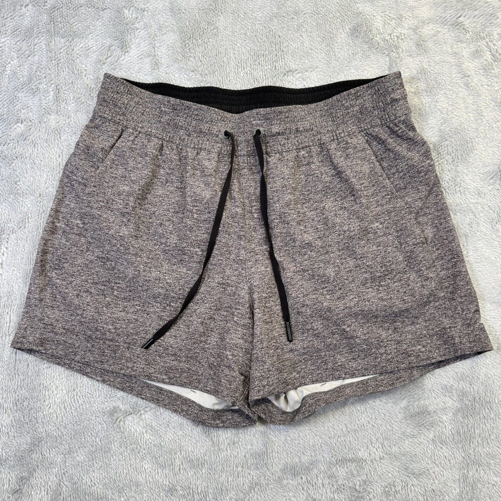 Lululemon Spring Break Away Short Womens 6 Heather Grey 3" 4-Way Stretch Running